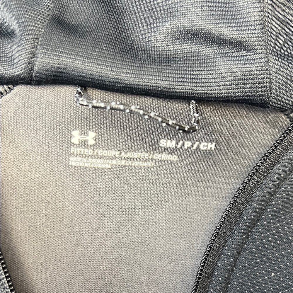 Under Armour Women’s Black Hooded Zip up jacket with UA logo on sleeve Size Smal - Picture 3 of 11